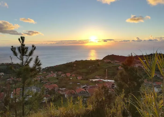 View Nyaraló *
